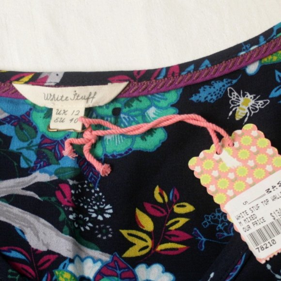 Cheerful Pullover Blouse - Picture 4 of 4